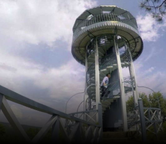 Aquí la Tierra – El Barco de Ávila La Torre Eiffel de El Barco de Ávila