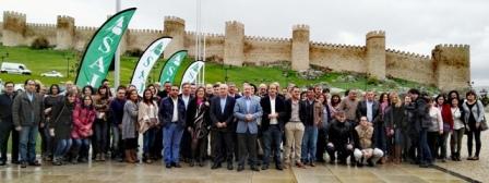 JOAQUIN ANTONIO PINO Y DONACIANO DUJO PIDEN A LA MINISTRA QUE ATIENDA A LOS PROBLEMAS DEL CAMPO CASTELLANOLEONENSE