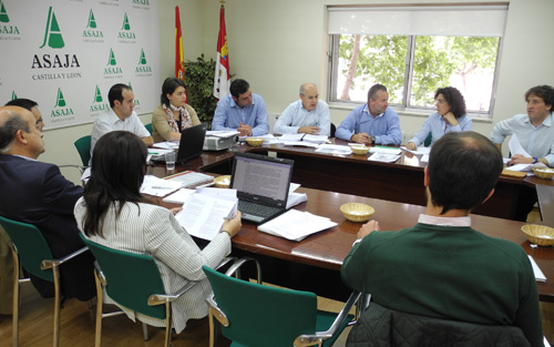 ASAJA pide más presupuesto, pero también más compromisos, para que los jóvenes se incorporen al campo