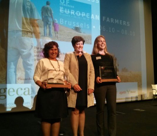 La socia de ASAJA y de AMFAR, Maribel Sánchez Vadillo, premiada por el COPA en Bruselas