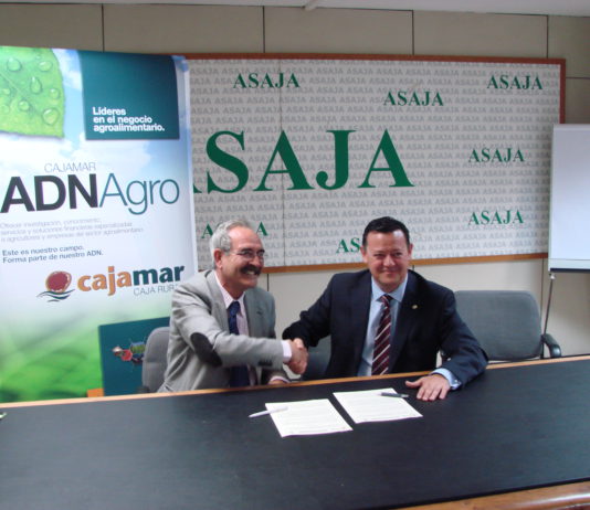 ASAJA firma un acuerdo con Cajamar para ofrecer a sus socios productos y servicios en condiciones ventajosas