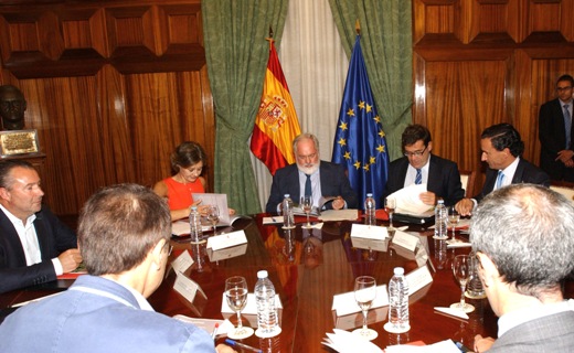 Compromiso del Ministro a incluir la remolacha entre los cultivos que reciban pagos acoplados de la futura PAC