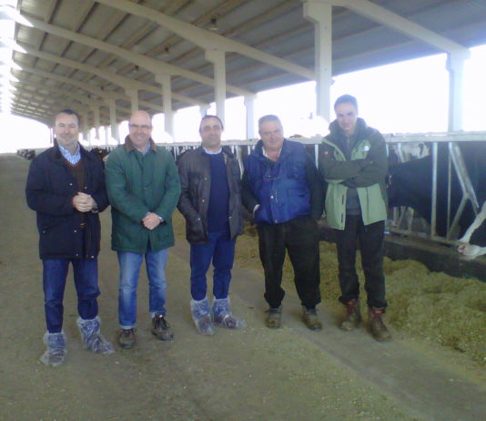 ASAJA advierte de que el éxito de convenios y contratos se comprobará si sube el precio del litro de leche