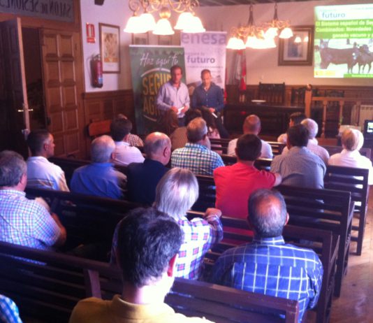 Navarredonda de Gredos acoge una jornada informativa sobre los nuevos seguros ganaderos organizada por ASAJA