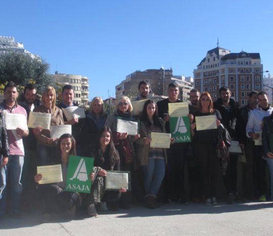 ASAJA HA ENTREGADO LOS DIPLOMAS A LOS ALUMNOS DEL CURSO DE INCORPORACIÓN DE JÓVENES A LA EMPRESA AGRARIA
