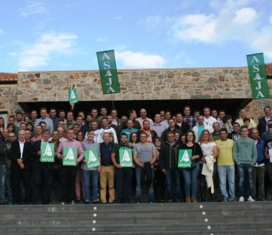 JORNADA FORMATIVA PARA JÓVENES QUE SE INCORPOREN AL CAMPO