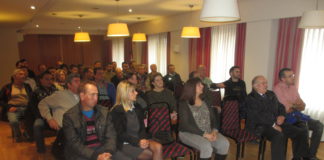 ASAJA reunió a más de un centenar de ganaderos para informar del seguro de explotación en ganado vacuno de carne