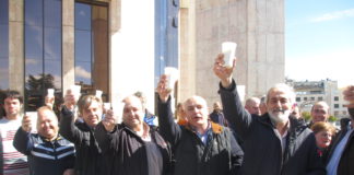 UNA SEMANA TIRANDO LA LECHE, Y SIN RESPUESTA