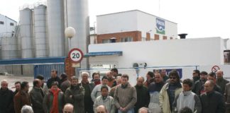 LAUKI, PASCUAL Y PULEVA SON OBJETIVO DE LAS PROTESTAS GANADERAS EN CASTILLA Y LEON