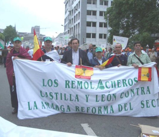 CIENTOS DE REMOLACHEROS DE ASAJA SE MANIFIESTAN EN BRUSELAS CONTRA LA REFORMA DEL AZUCAR QUE DISCUTEN HOY LOS MINISTROS DE AGRICULTURA DE LA UE
