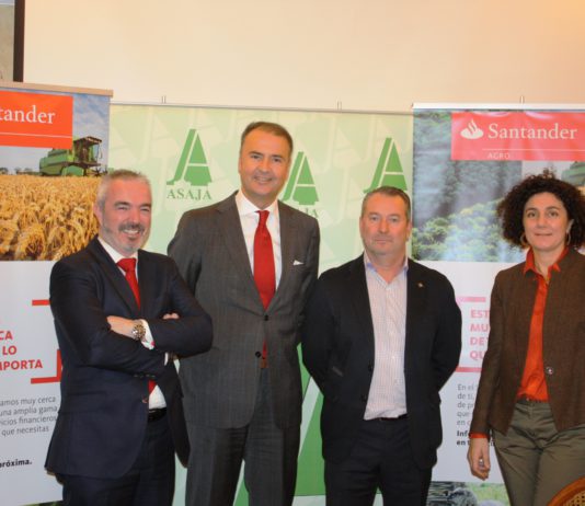 ASAJA y Banco Santander firman un acuerdo para facilitar productos y servicios financieros en condiciones ventajosas a los agricultores de Castilla y León