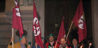 LAS VELAS DE LEON SE ENCENDIERON FRENTE AL MINISTERIO DE AGRICULTURA