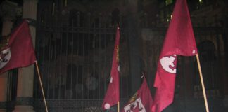 ASAJA DE LEON PARTICIPA HOY EN LA VIGILIA CON VELAS FRENTE AL MINISTERIO.