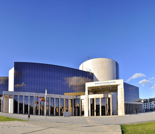 ASAJA denuncia presuntas irregularidades en la aprobación del macroparque fotovoltaico de Cacabelos