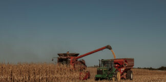 Las organizaciones agrarias y sindicales han firmado hoy un nuevo convenio laboral de actividades agropecuarias para la provincia de León