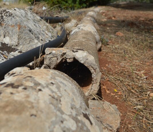 ASAJA conoce de primera mano los problemas de averías en la red de la Comunidad de Regantes del Páramo Bajo y compromete todo su apoyo