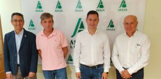 ASAJA recibió a los candidatos del PSOE en un acto de campaña de estos
