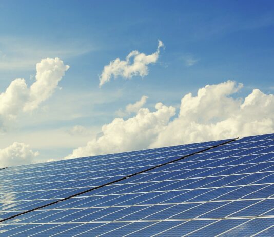 ASAJA pide a los promotores fotovoltaicos ética empresarial para respetar la propiedad privada