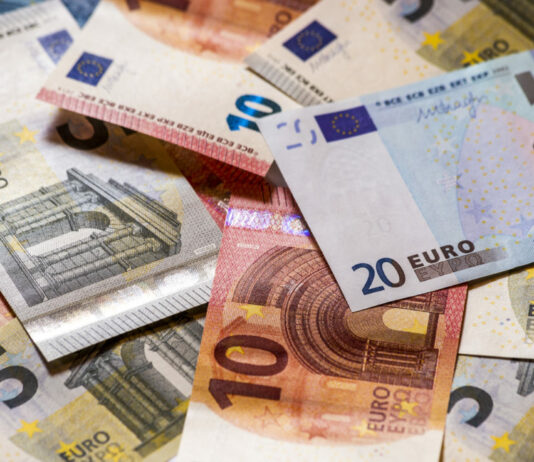 Prohibidos pagos en metálico de más de 999 euros