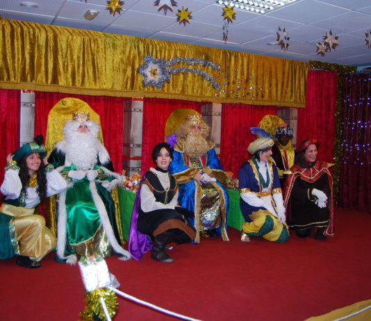 250 JOVENES DE ASAJA RECIBEN A LOS REYES MAGOS EN LAS OFICINAS DE ASAJA.