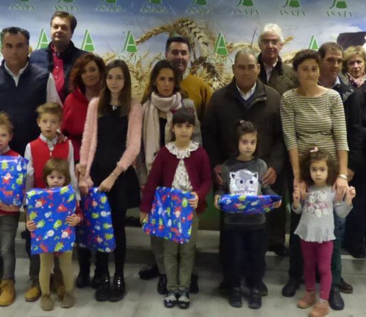 Entregados los premios del concurso de cuentos de Navidad