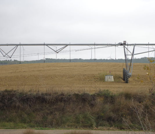Los regantes estallan frente a la amenaza de no tener agua para el campo en los próximos años