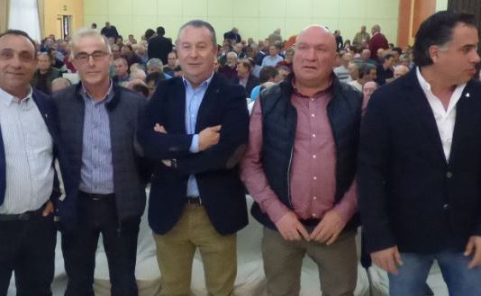 El presidente de ASAJA recibe el respaldo de los afiliados en la asamblea general