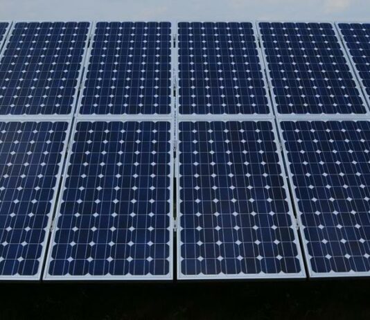 La Junta licita por casi 5 millones de euros la instalación de tres plantas fotovoltaicas para modernizar el regadío de la Comunidad de Regantes del Canal de Pisuerga