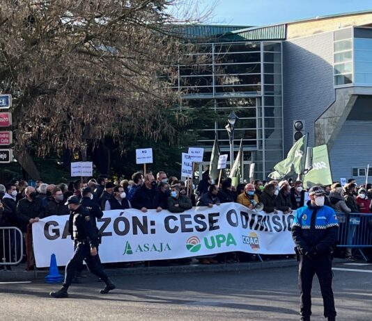 Gran éxito de participación en Palencia para pedir el cese del ministro Garzón