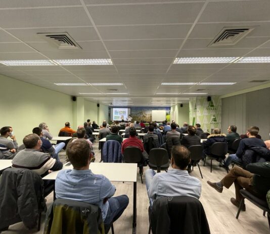 Éxito de participación en la presentación de la aplicación Oleoprecisión