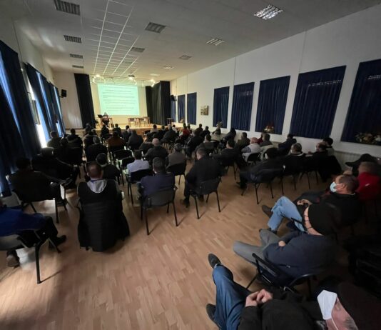 Unos mil agricultores y ganaderos participan en las Asambleas Comarcales