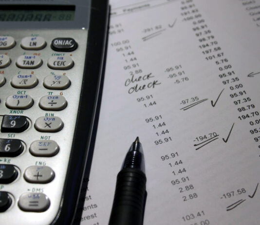 Cerca de 13.500 agricultores y ganaderos de la región optan a los préstamos bonificados de la sequía