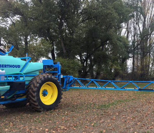 Europa decidirá en un mes si para 2030 recorta al menos a la mitad el uso de fitosanitarios