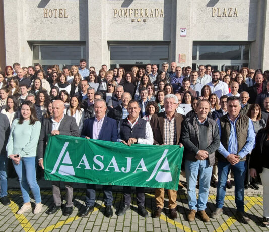 Los empleados de ASAJA en Castilla y León celebran su XIII Convención en El Bierzo