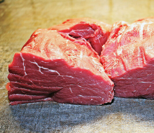 La carne seguirá excluida de la rebaja del IVA, pese al grave retroceso de consumo de este alimento básico