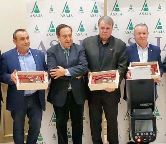 ASAJA-Palencia homenajea a sus anteriores presidentes en su tradicional balance del año