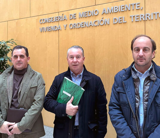 ASAJA-CyL se une a la petición al Gobierno para que derogue ya la normativa que sobreprotege al lobo