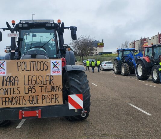 Tercera semana sin cotizaciones en la Lonja de León en solidaridad con la movilización del campo