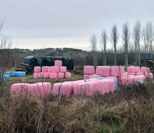 El 15 de febrero acaba el plazo para que los ganaderos se acojan al nuevo convenio de recogida de plásticos