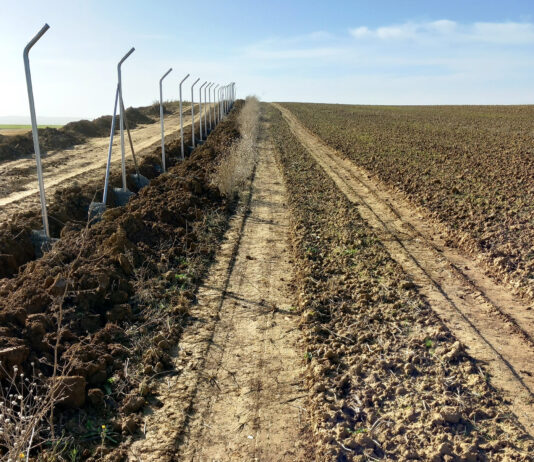 2024, otro año de maltrato a los agricultores con las obras de construcción del AVE a Cantabria