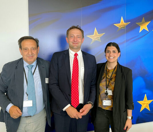 ASAJA traslada su gran preocupación por el futuro de la PAC al comisario europeo de Agricultura