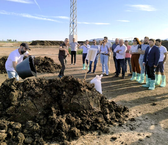 Desarrollan un protocolo de compostaje de estiércol de vacuno que genera menos emisión contaminante