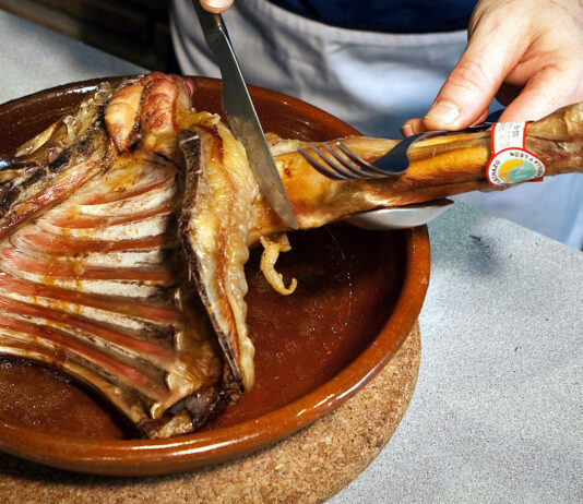 La cotización de los lechazos sube 0,25 €/kg debido a la fuerte demanda al final del verano