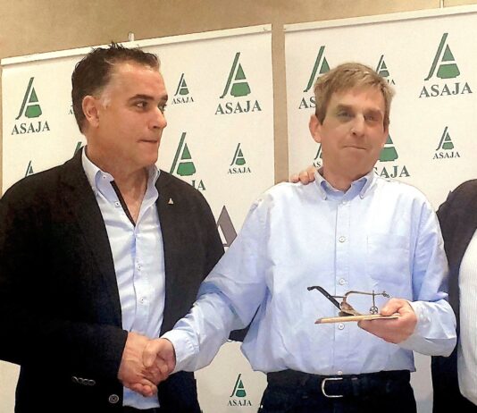 La Lonja de León, distinguida por ASAJA-Palencia con el Arado de Plata 2025