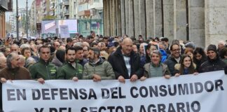 Casi 2.000 personas en la manifestación agraria de Palencia contra MERCOSUR y el recorte de la PAC