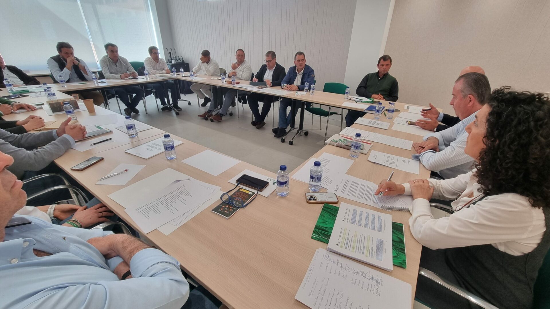 ASAJA Castilla y León insta a la salida del sector productor de la ...