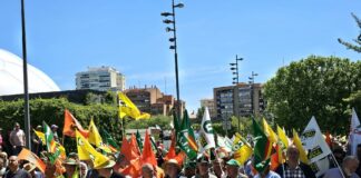 Más de 1.500 personas respaldan la manifestación de Valladolid en defensa del sector agrario