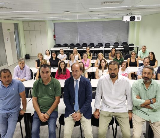 Pino visita la nueva oficina de ASAJA Palencia