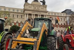 ASAJA, UCCL y COAG de Castilla y León piden a cooperativas y empresas agrarios un apoyo explícito a la movilización de mañana en Madrid