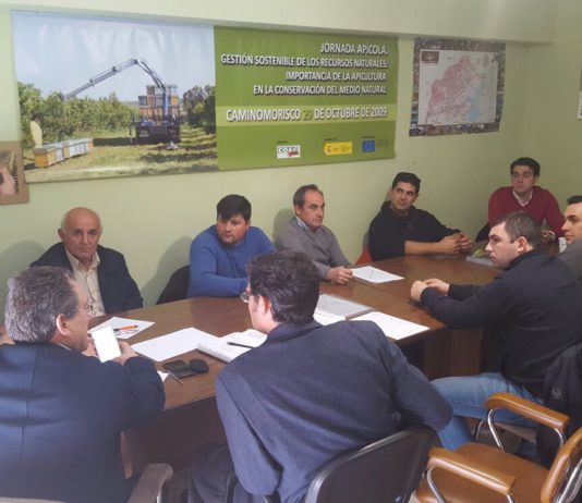 Las asociaciones de apicultores, salmantina y cacereña, se unen para defender la trashumancia